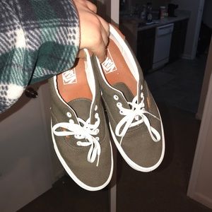Vans skate shoes